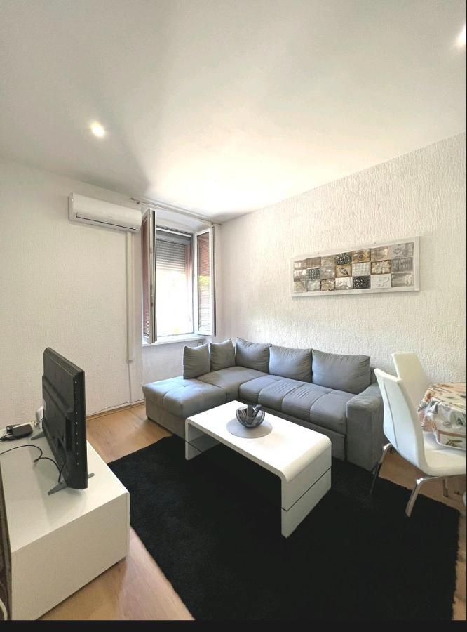 Apartment Eva Póla Kültér fotó